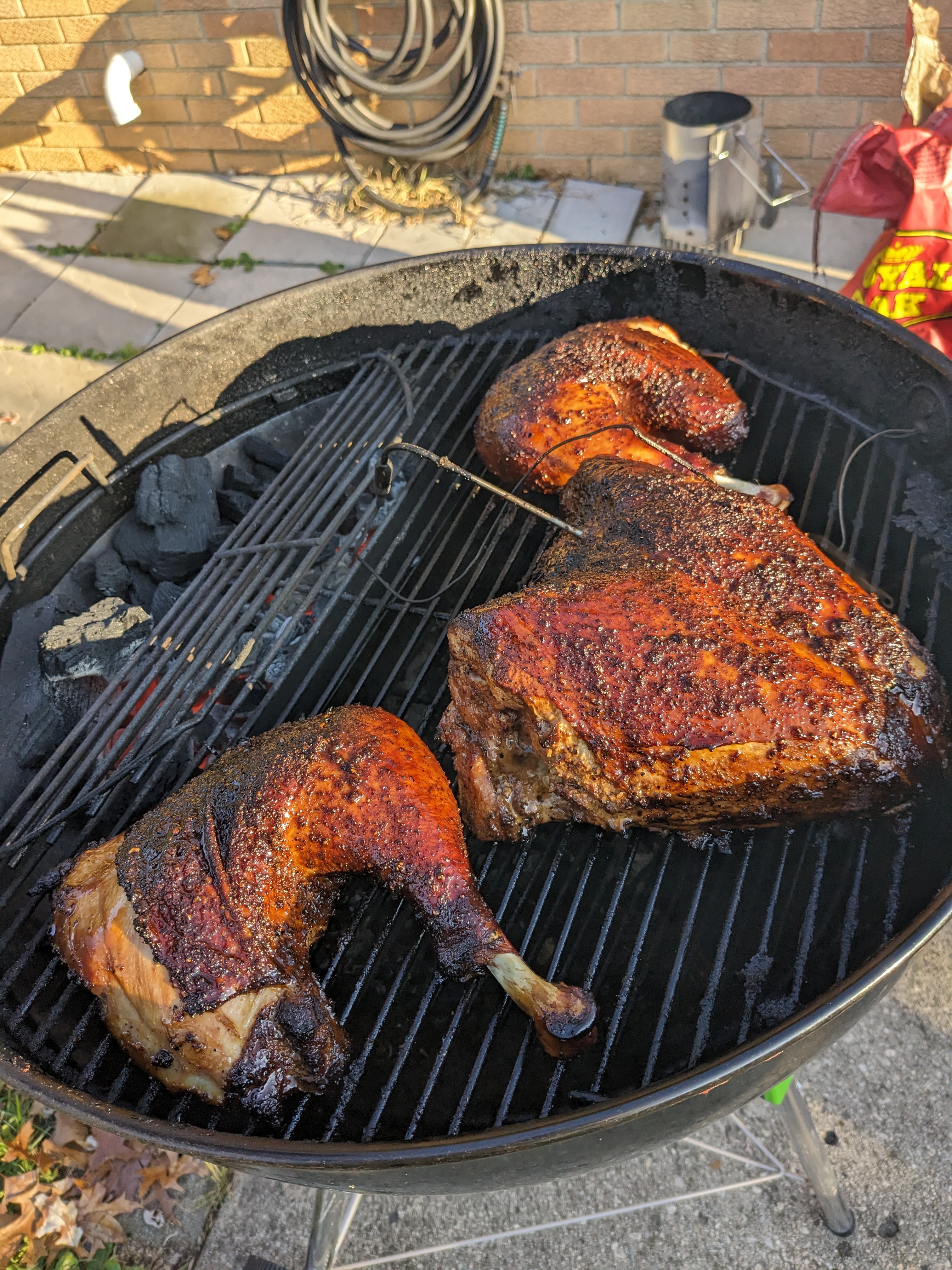 A late cook picture showing the orientation as well as safety precautions aka the hose. The spread